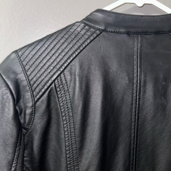 Woman’s Black Faux Leather Jacket - Picture 8 of 9